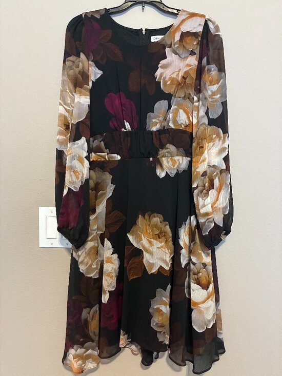 Calvin Klein Dresses & Skirts - Beautiful Floral Dress